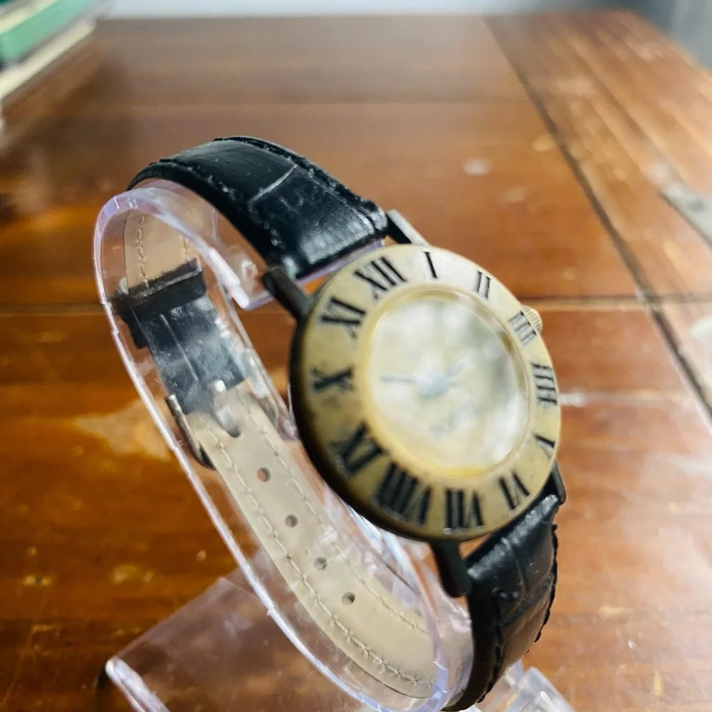1995 SMALL STONE FACE FOSSIL WATCH BW-6706